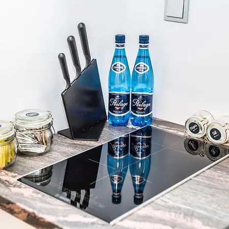 Rent Like - Ksiecia Jozefa Poniatowskiego 2 *